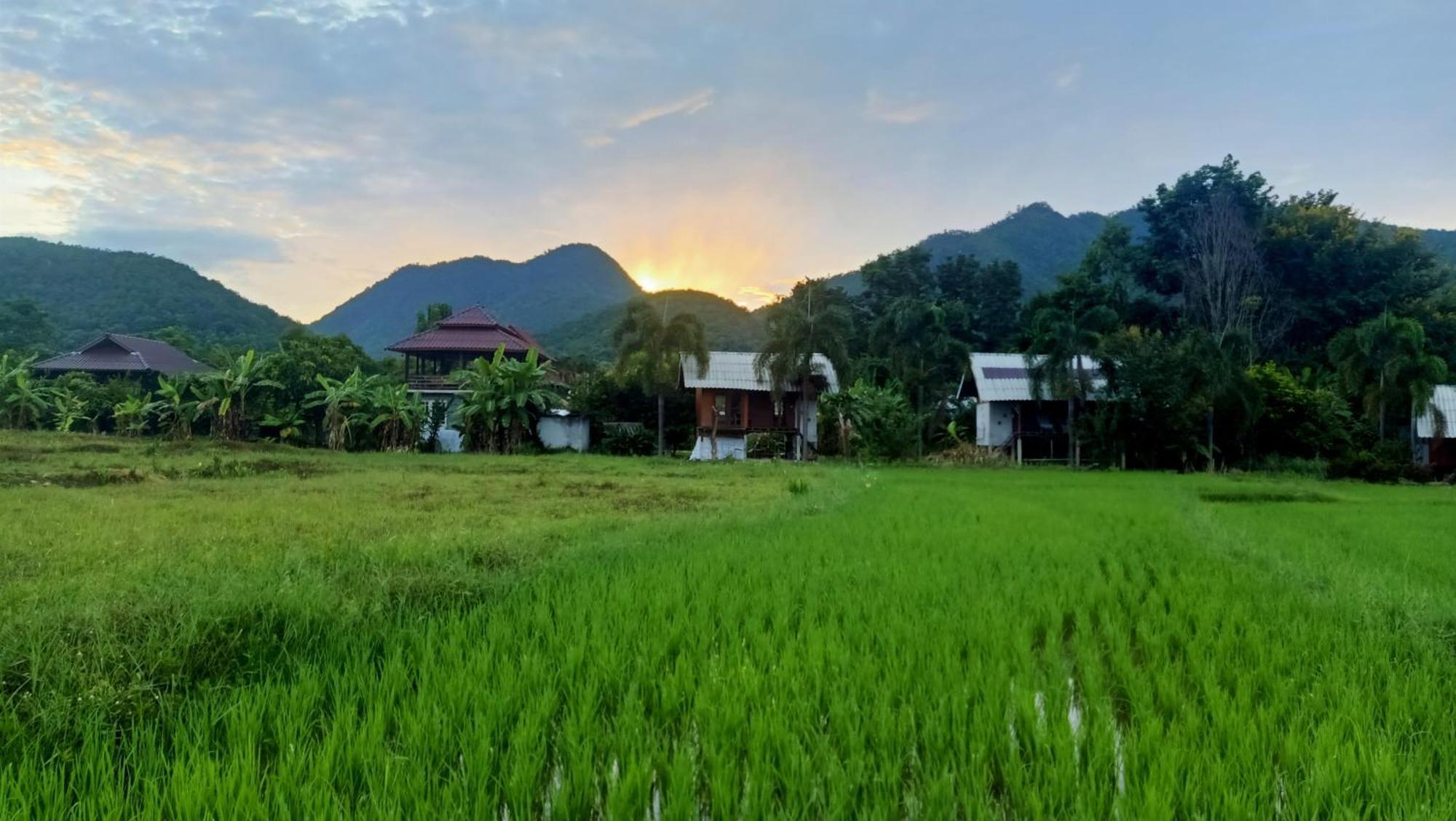 Ing Doi Guest House Pai Exterior foto